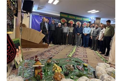 برگزاری مراسم سفره حضرت رقیه (س) و گرامیداشت شهادت قائد امت با حضور مسئولین و کارکنان منطقه اصفهان