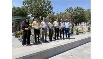تجدید میثاق کارمندان منطقه اصفهان با شهدا بمناسبت هفته دولت