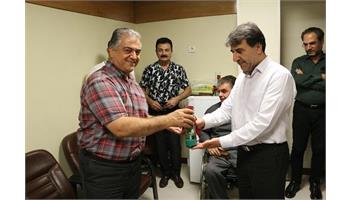 گزارش تصویری تجلیل از پزشکان ، داروسازان ، تکنسین های دارویی و کارکنان اداری بهداشت ودرمان بهداشت ودرمان صنعت نفت اصفهان